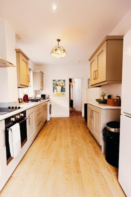 Friars Bush House Belfast - Stunning 4 Bedroom Detached House In Exclusive Queens Quarter Luxury Belfast City Centre Eksteriør billede